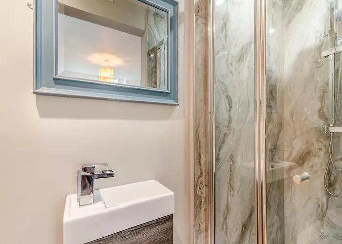 Seashells Peasholm * Scarborough